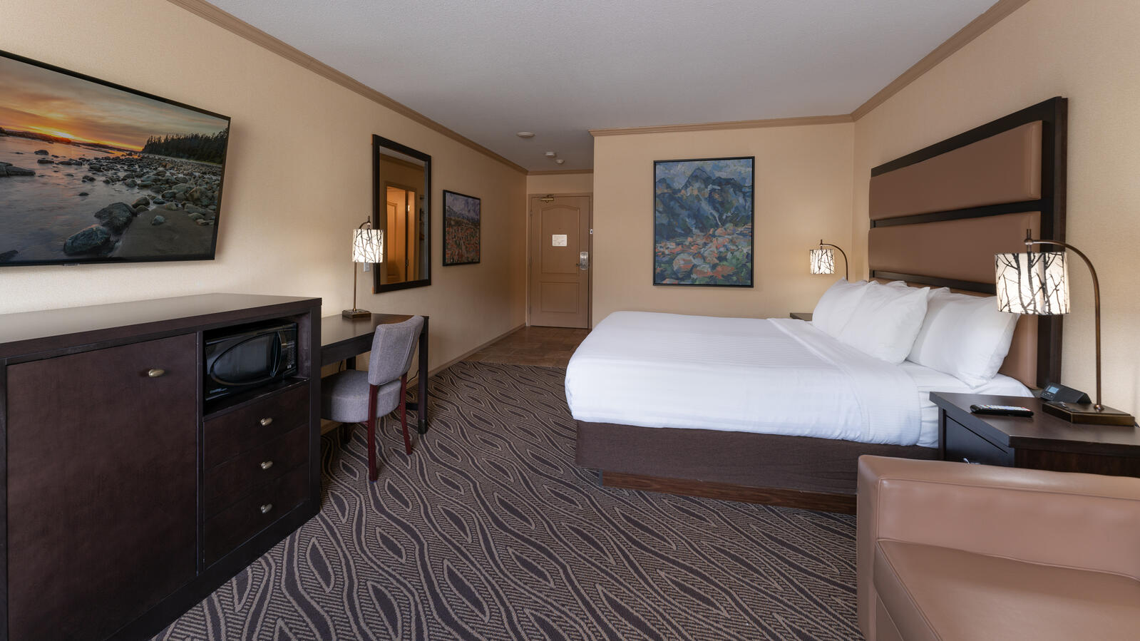 Prestige Inn Golden King Bed